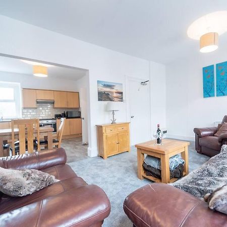 شقة Oystermouth  في Mumbles View - Free Parking المظهر الخارجي الصورة