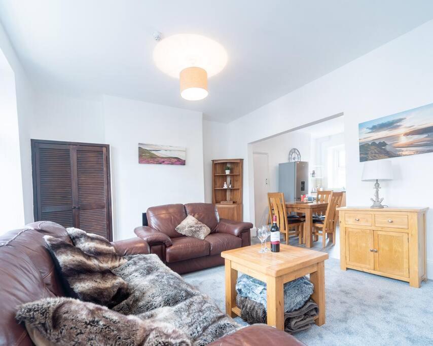 شقة Oystermouth  في Mumbles View - Free Parking المظهر الخارجي الصورة